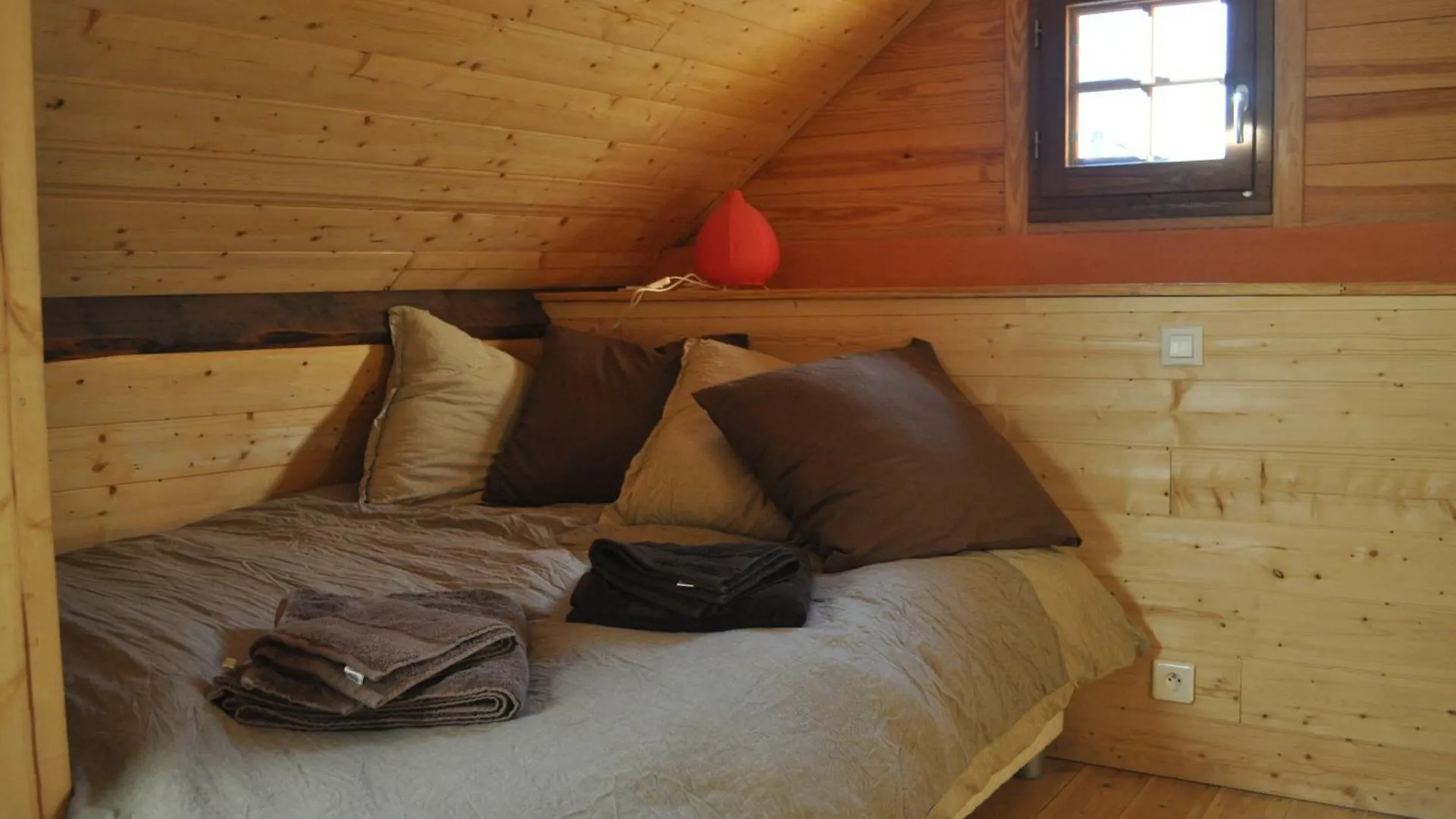 Eco Gite La Grange Fos  Maison d'hôtes Fos (Haute-Garonne)